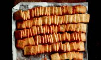 Poppy Seed Shortbread With Ginger and Nutmeg