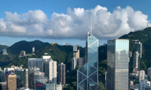 For the First Time in 31 Years, American Companies’ Regional Headquarters in HK Are Fewer Than Chinese Companies