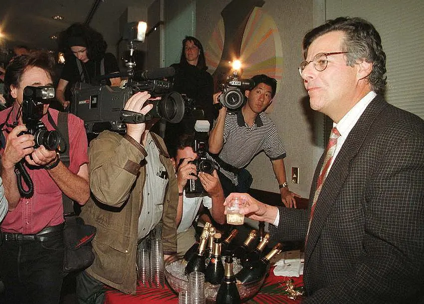 Myron Scholes, Professor of Finance, Emeritus, at Stanford Graduate School of Business, poses for photographers in Palo Alto, California, on 14 October 1997 during a press conference he gave upon learning that he has won the Nobel Prize in Economics. Scholes shared the prize with Robert C. Merton of the US, a professor at Harvard University. (John G. Mabanglo/AFP/Getty Images)