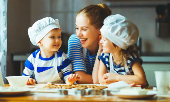 How to Manage Your Child’s Holiday Gift Expectations