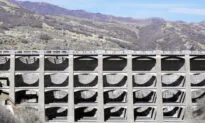 US Senator Proposes Money, Oversight to Boost Dam Safety