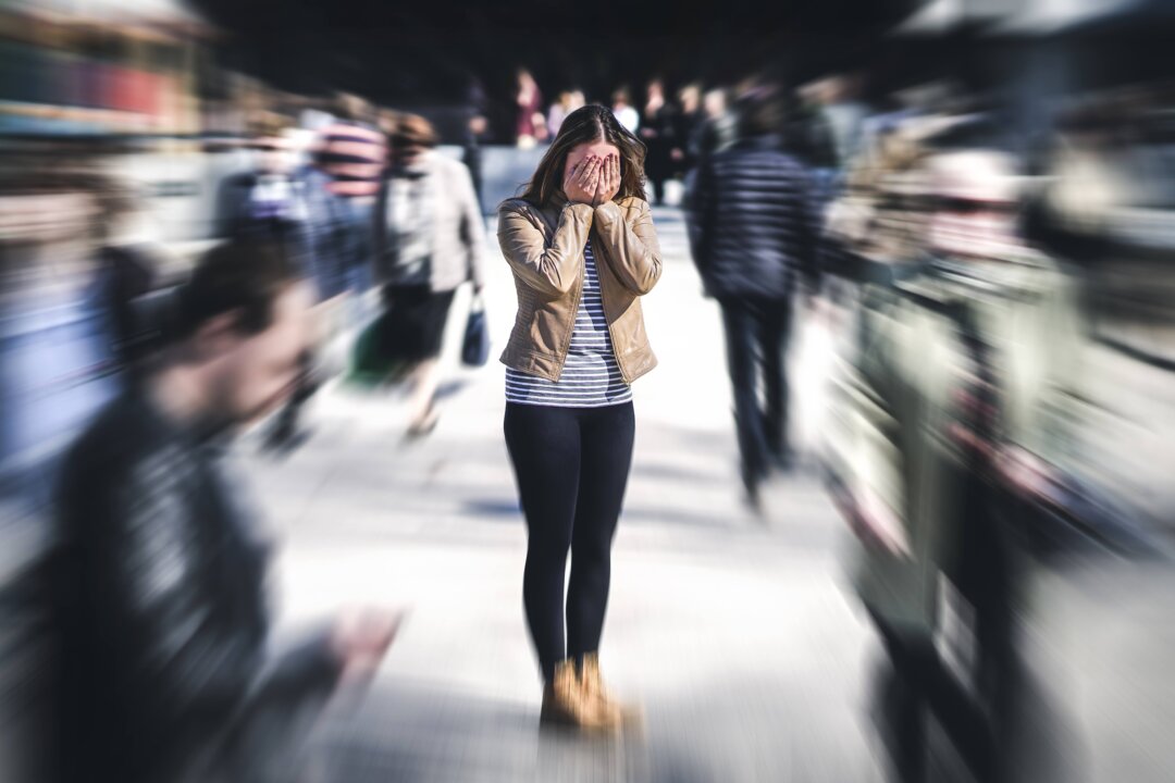 Urban living can affect the brain in ways that challenge our mental health. (Tero Vesalainen/Shutterstock)
