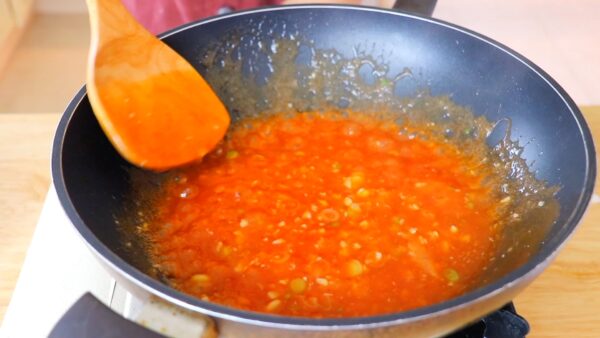 Thickening the sauce