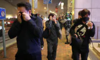 Hong Kong Police Fire Water Cannon, Tear Gas in Christmas Eve Clashes