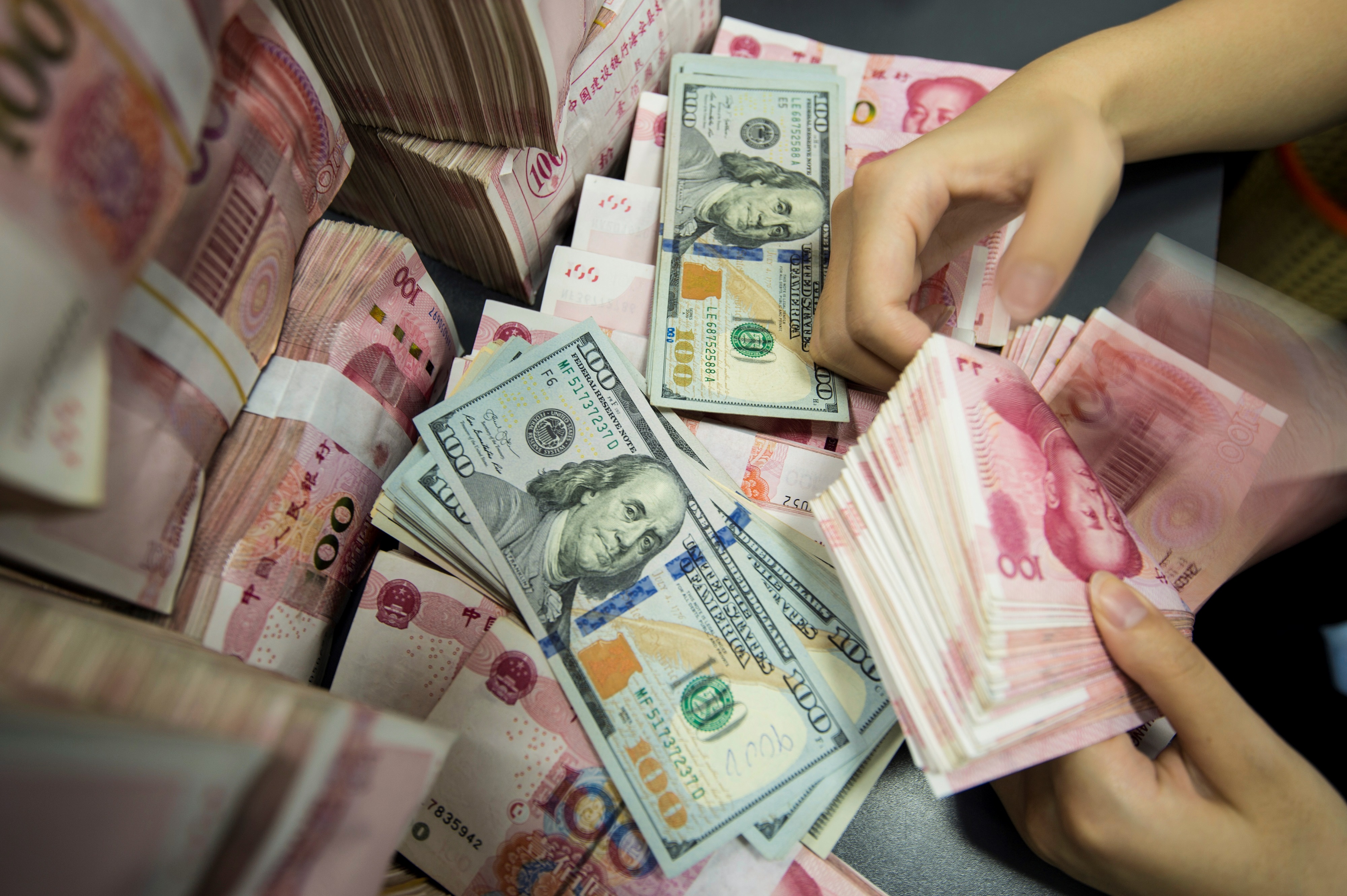 Chinese Yuan Far From Dethroning US Dollar as Global Reserve Currency, Expert Says - Vimarsana News