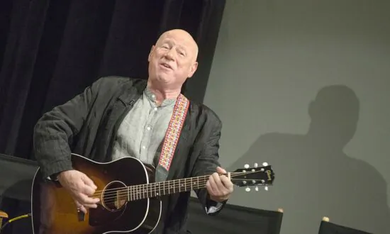 Neil Innes, Monty Python Star and Writer, Dies at Age 75