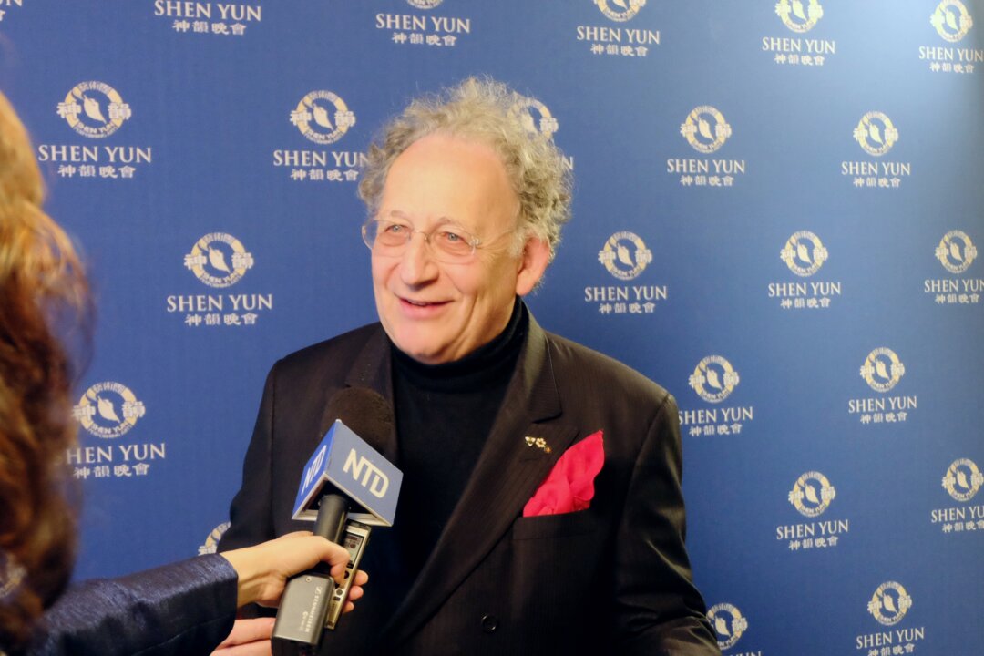 Boris Brott enjoyed Shen Yun Performing Arts at the FirstOntario Concert Hall, in Canada, on Dec. 30, 2019. (NTD Television)