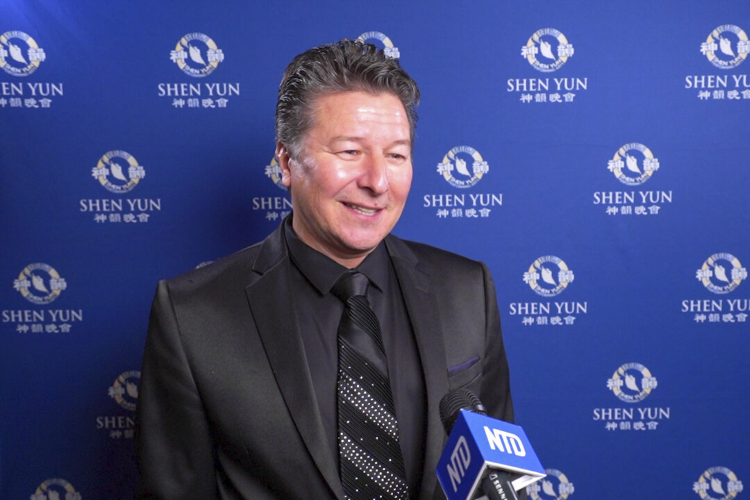 Mark Le Mon enjoyed Shen Yun Performing Arts at the War Memorial Opera House in San Francisco, on Dec. 30, 2019. (NTD Television)