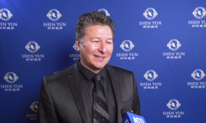 CEO Awe-Inspired by Shen Yun’s Precision and Craft