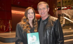 Couple Makes Shen Yun Part of Their Spiritual Season