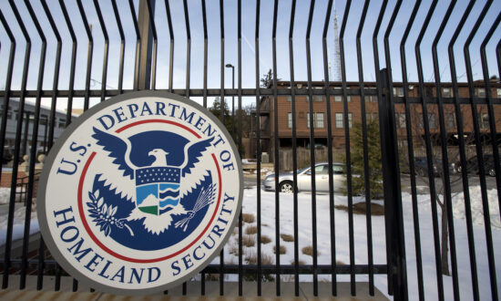 Google Disinformation Czar Joins DHS Leadership; Former ICE Advisor Calls Appointment 'Suspect'