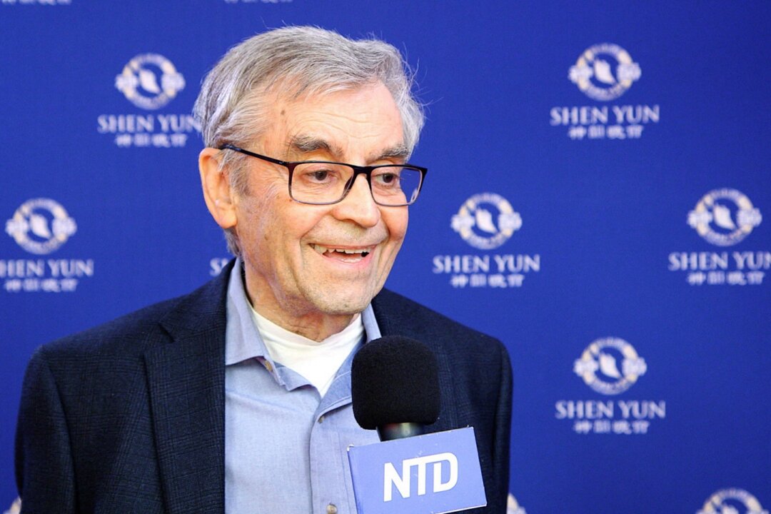 Henri Abran shares his profound insights about Shen Yun Performing Arts at the Places des Arts in Montreal, Canada, on Jan. 3, 2020. (NTD Television)