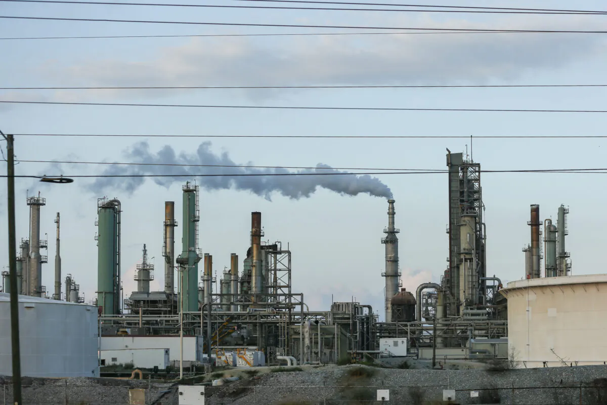 Refineries in Corpus Christi on Nov. 8, 2018. (Charlotte Cuthbertson/The Epoch Times)