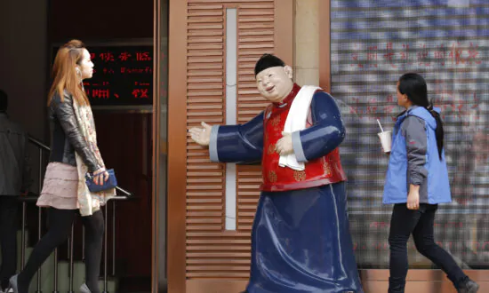 China’s Services Sector Grows at Slower Pace in December as Confidence Dips: Caixin PMI
