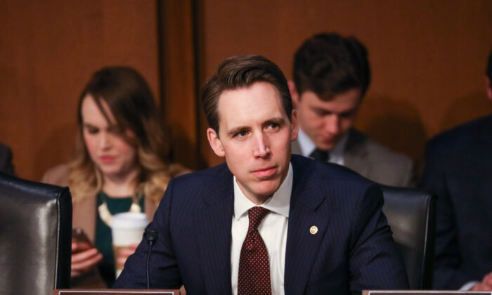 Senate Judiciary Committee member Sen. Josh Hawley (R-Mo.) attends the confirmation hearing of Attorney General nominee William Barr at the Capitol in Washington on Jan. 15, 2019. (Charlotte Cuthbertson/The Epoch Times)