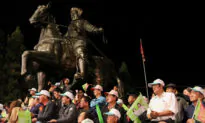 Taiwan to Vote in Shadow of China Pressure, Hong Kong Protests