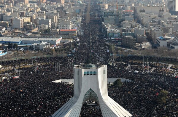 Iran stampede for slain general