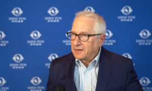 Hyatt Regency Director of Finance: ‘Shen Yun Is a Must See’, ‘Outstanding’