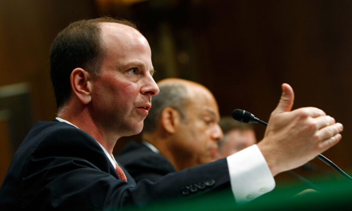 Assistant Attorney General David Kris (L) of the Justice Department's National Security Division testifies before the Senate Armed Services Committee in Washington on July 7, 2009. (Win McNamee/Getty Images)