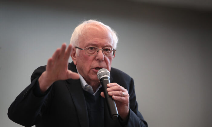 Democratic presidential candidate Sen. Bernie Sanders (I-VT) speaks to guests during a campaign stop at Berg Middle School in Newton, Iowa on Jan. 11, 2020. (Scott Olson/Getty Images)
