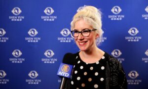 Dance School Owner Applauds Shen Yun Dancers’ Techniques and Artistry