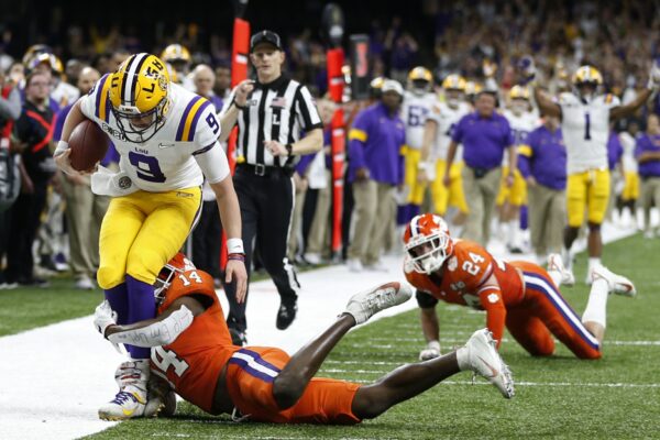 LSU quarterback Joe Burrow 3