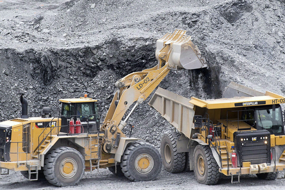 Canada’s GDP Down 0.3% in August, Weak Q3 Growth Anticipated: StatCan