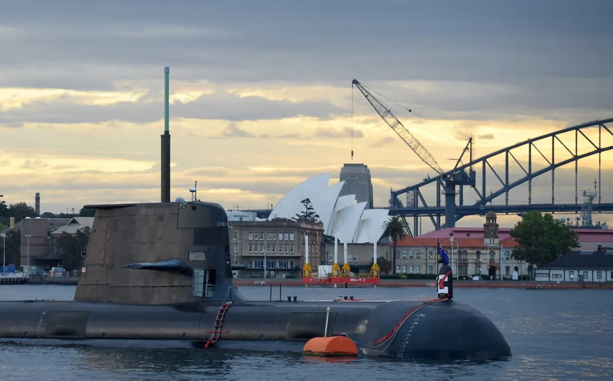 A Royal Australian Navy diesel and electric-powered Collins Class submarine sits in Sydney Harbour on Oct. 12, 2016. (Peter Parks/AFP via Getty Images)