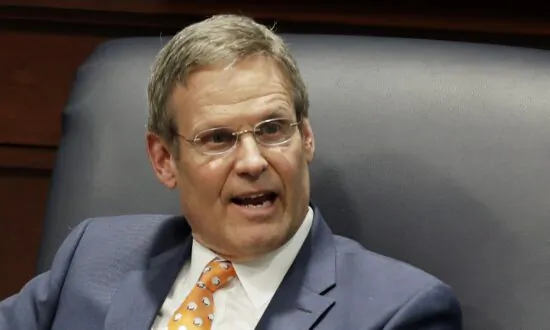 Tennessee Governor Seeks Major Education Overhaul, Proposes Universal School Choice Expansion
