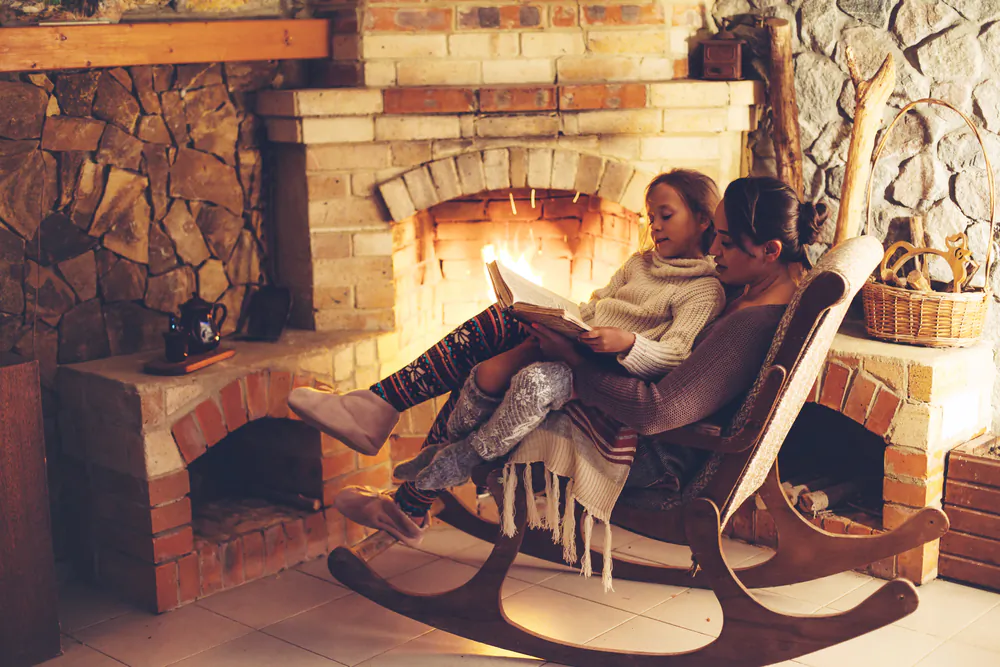 In winter, we tend to want to stay home more, hunker down by the fire, sip tea, and replenish ourselves. (Shutterstock)