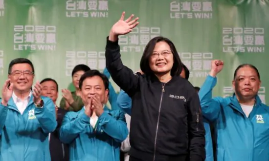 Taiwan President Complains to Pope Francis About Chinese Pressure