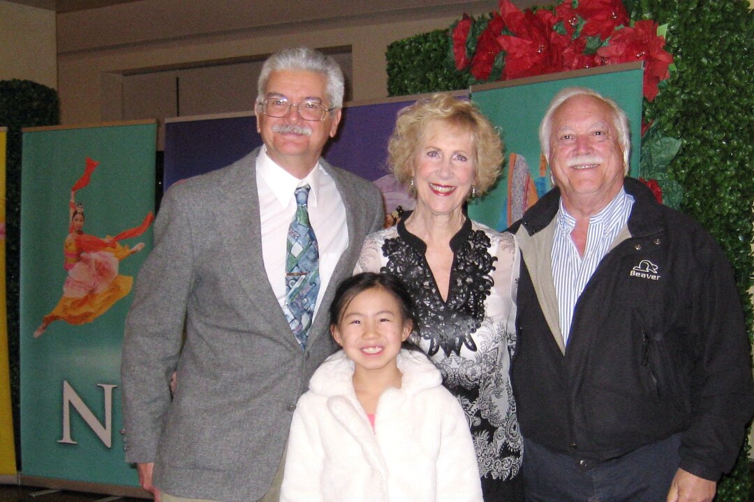 Bob Jacobs (L) and the Baldwin family members enjoyed Shen Yun at the California Center for the Arts in Escondido, on Jan. 21, 2020. (Sophia Fang/The Epoch Times)