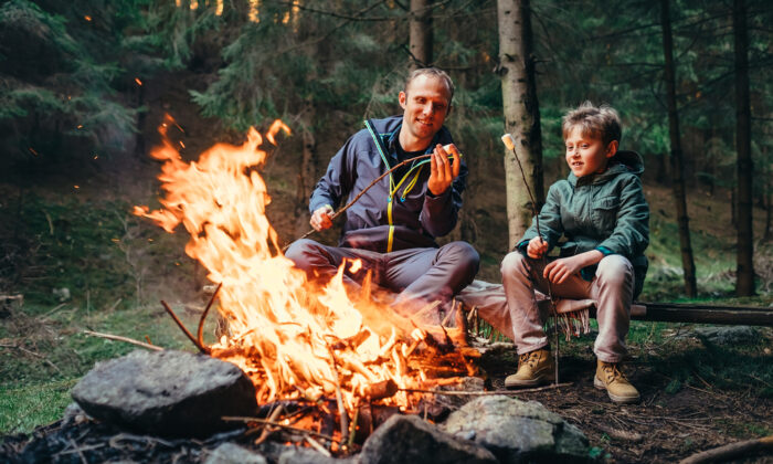 Fall Campfire Cooking Tips and Tricks (+ 2 Tasty Recipes)