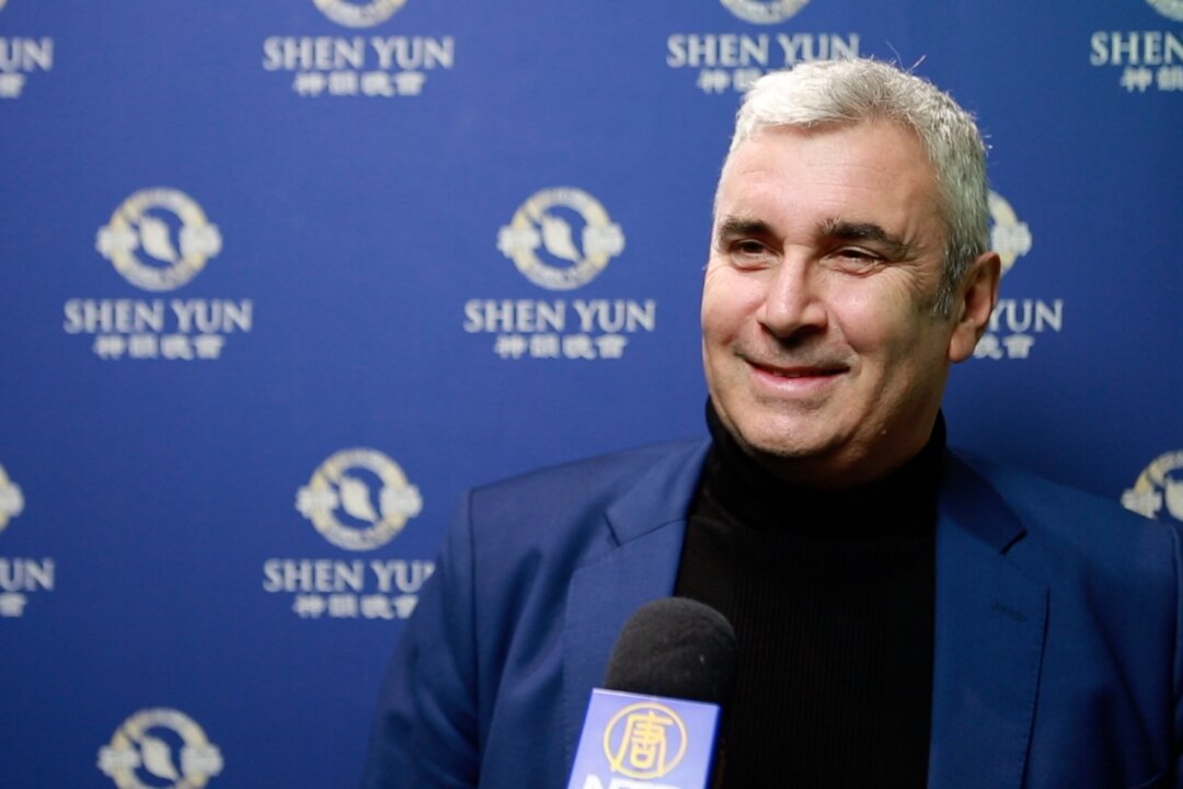 Renowned magician Marvin Berglas enjoyed Shen Yun Performing Arts at Eventim Apollo in London, on Jan. 17, 2020.  (NTD Television)