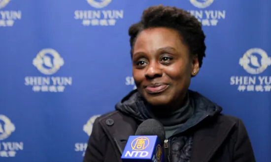 Award Winning Playwright: Shen Yun Is a ‘Rare Opportunity’