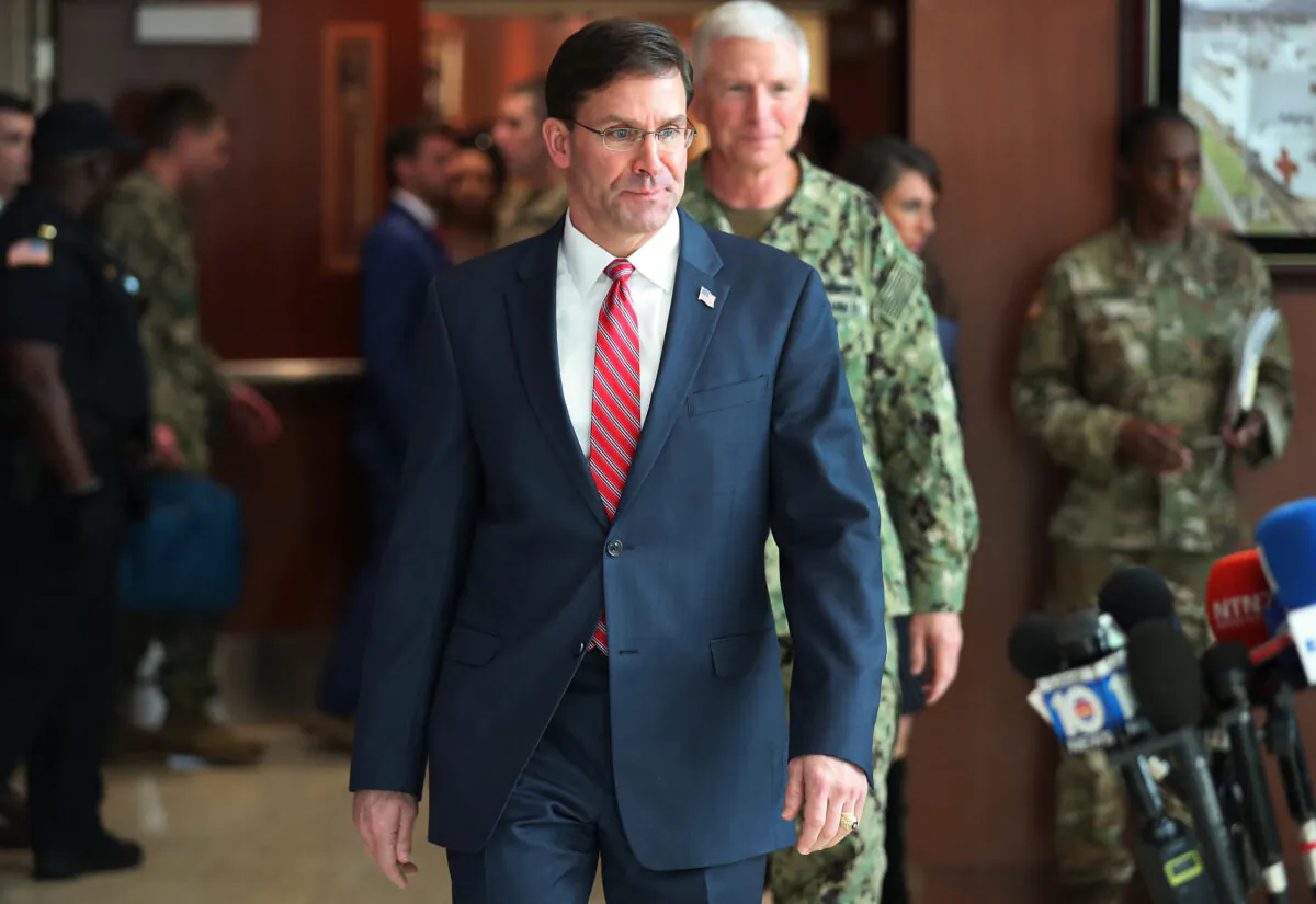 Secretary of Defense Mark Esper and U.S. Navy Adm. Craig Faller, commander of U.S. Southern Command in Doral, Florida, on Jan. 23, 2020. (Joe Raedle/Getty Images)