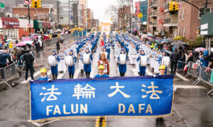 Locals Welcome Falun Gong’s Presence at Flushing Lunar New Year Parade