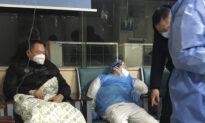 Chinese Citizens Report Worsening Spread of Virus, as Officials Hint at Severity of Crisis