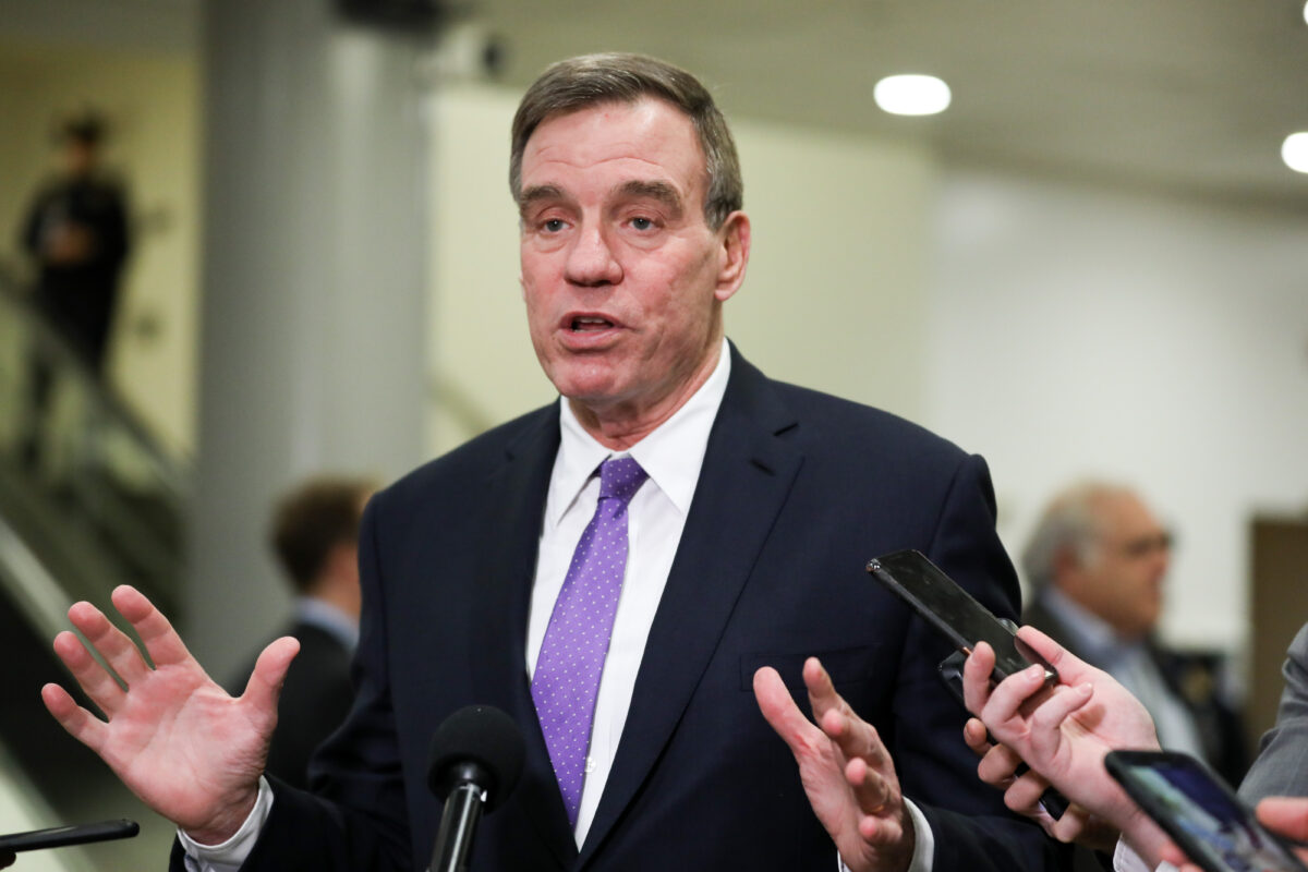 NextImg:Senators Warner, Cornyn, Wyden, and Moran Discuss Reforms to Security Classification