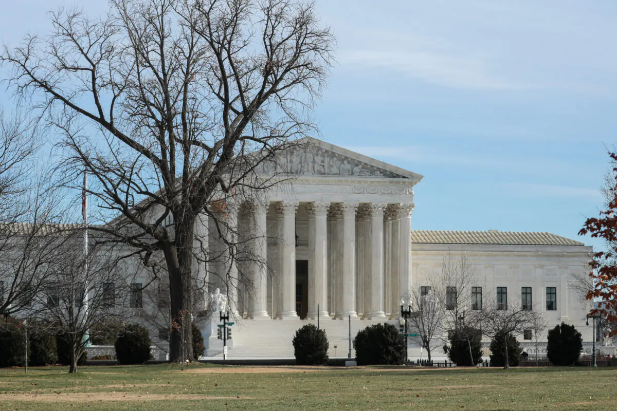 The Supreme Court in Washington on Jan. 9, 2020. (Charlotte Cuthbertson/The Epoch Times)