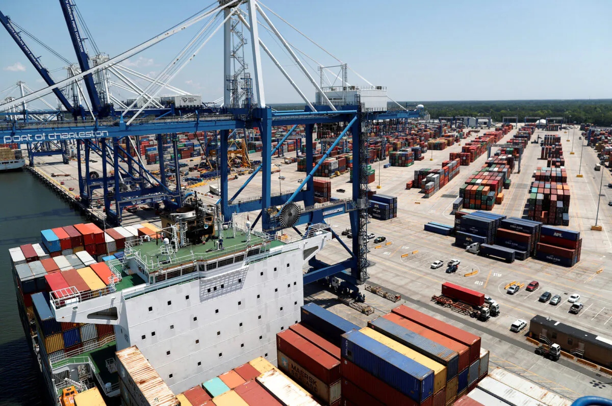Wando Welch Terminal in Mount Pleasant, South Carolina, on May 10, 2018.  (Reuters/Randall Hill/File Photo)