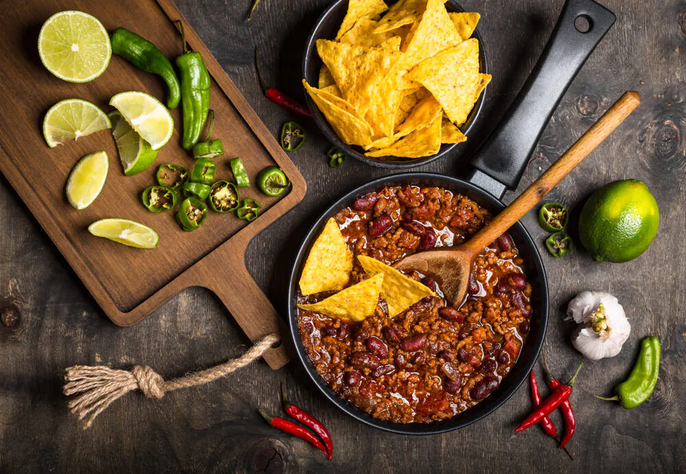 Homemade chili—with beans. (Shutterstock)