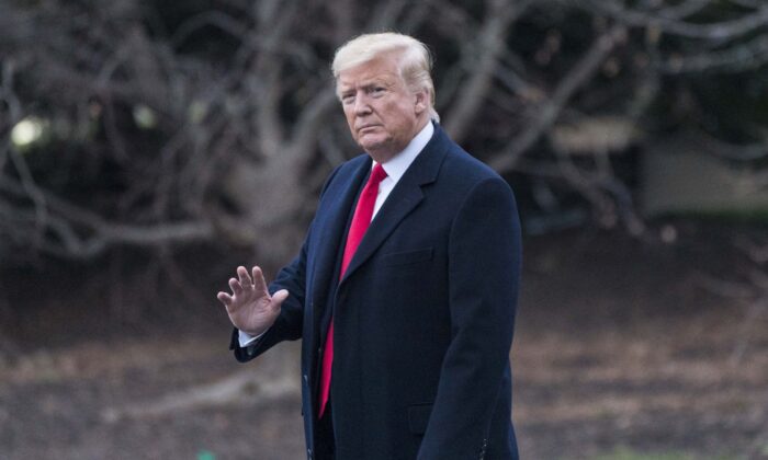 President Donald Trump walks along the South Lawn of the White House to Marine One on Jan. 28, 2020 in Washington, DC.  (Sarah Silbiger/Getty Images)
