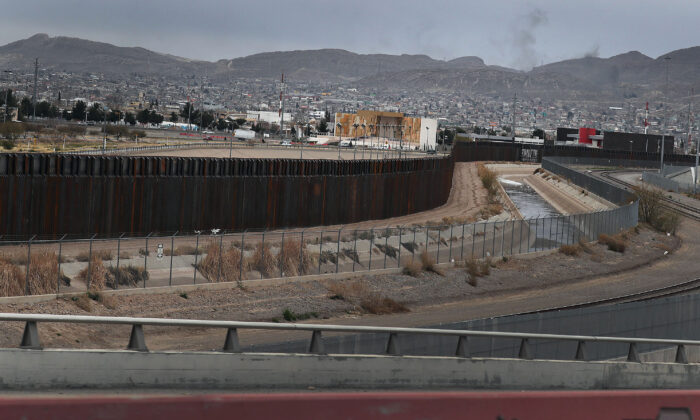 The U.S.-Mexico border wall in El Paso, Texas, on Feb. 10, 2019. (Joe Raedle/Getty Images)