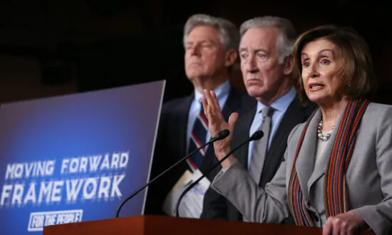 Georgia Runoffs May Impact $2,000 Stimulus Checks: Top Democrat