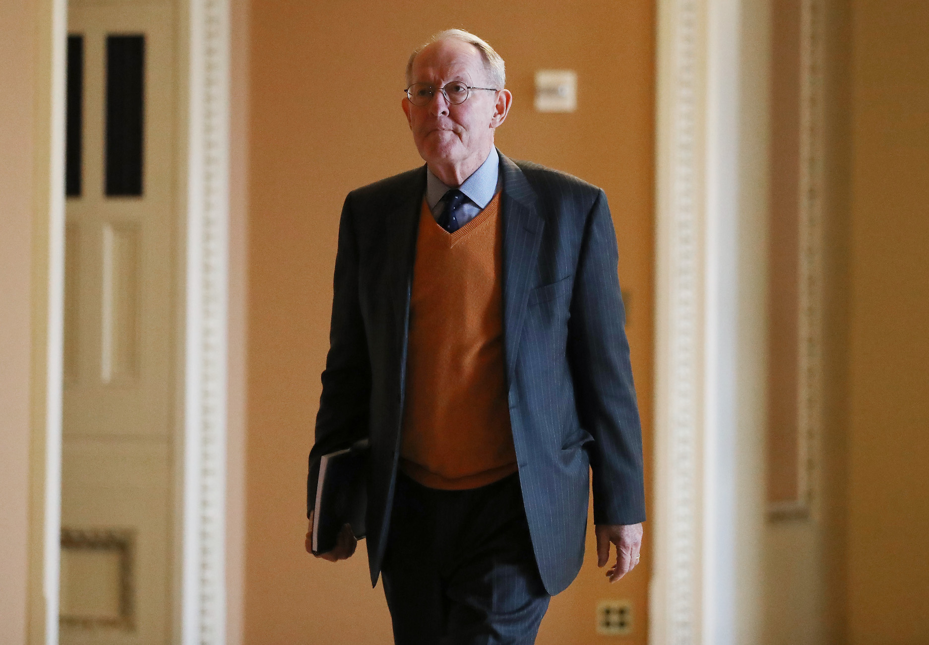 emergency senate session emergency senate session