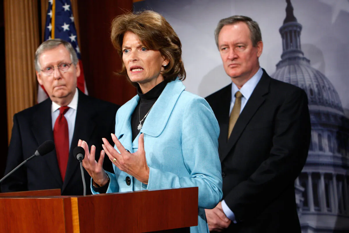 Sen. Lisa Murkowski (R-Alaska) speaks during a news conference on Capitol Hill in Washington on Jan. 12, 2010. (Alex Wong/Getty Images)
