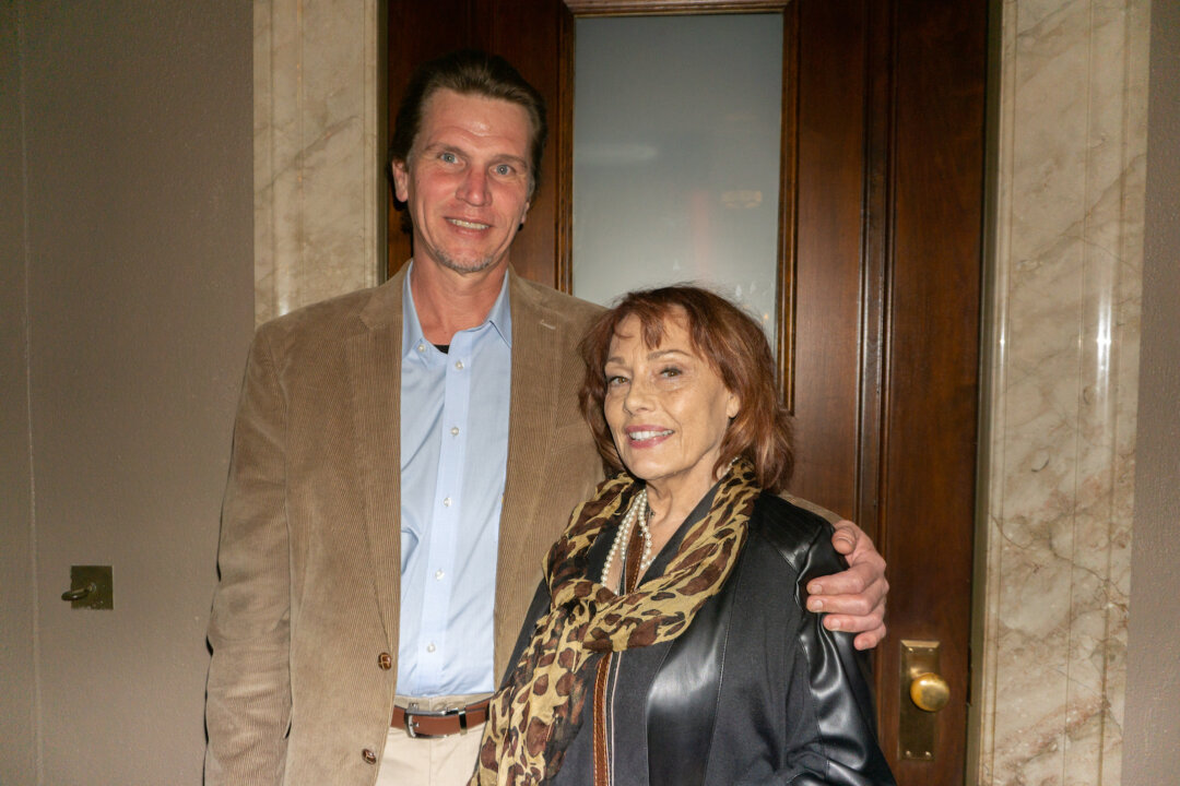 Chris and Mia Coursen enjoyed Shen Yun at the Stifel Theatre, in St. Louis, on Feb. 29, 2020. (Catherine Wen/The Epoch Times)