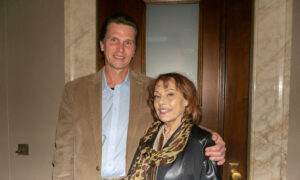 Shen Yun Is Enchanting—‘Nothing That Wasn’t Astonishing’ Interior Designer Says