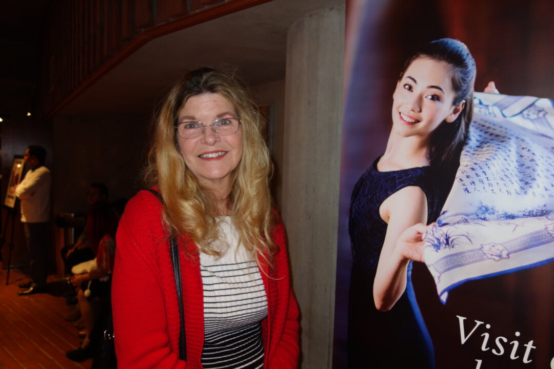 Joanne Smith experienced Shen Yun Performing Arts at Zellerbach Hall in Berkeley, Calif., on Feb. 1, 2020. (Lily Yu/The Epoch Times)
